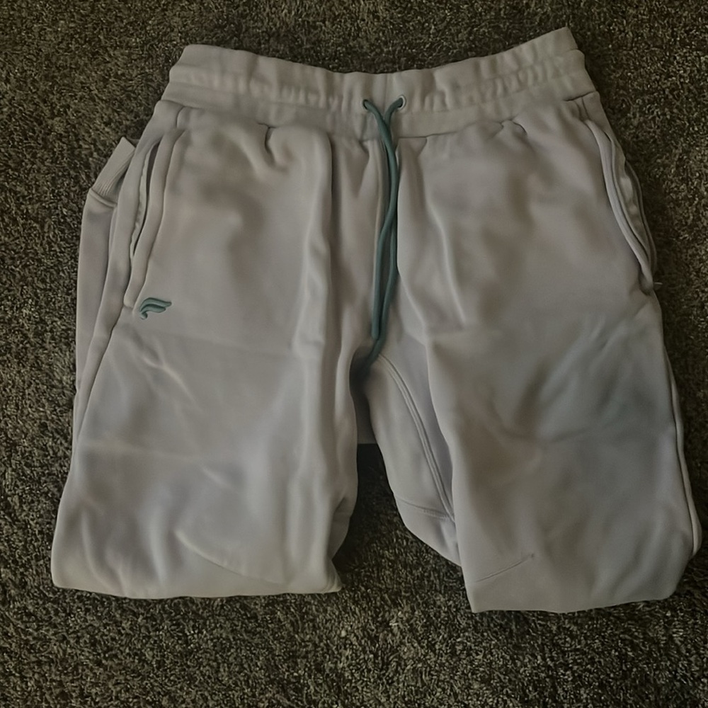 Fabletics Jogger Bundle - image 3